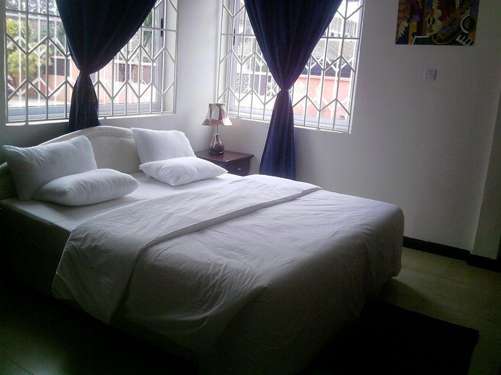 Tribeca Hotel Ghana Accra Bagian luar foto