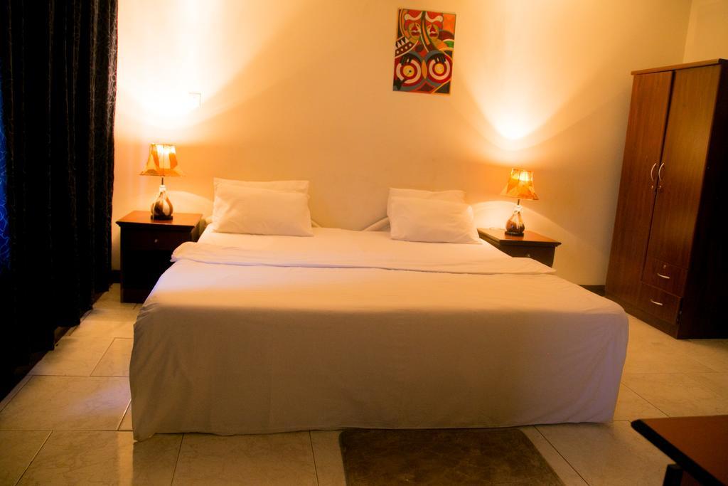 Tribeca Hotel Ghana Accra Bagian luar foto