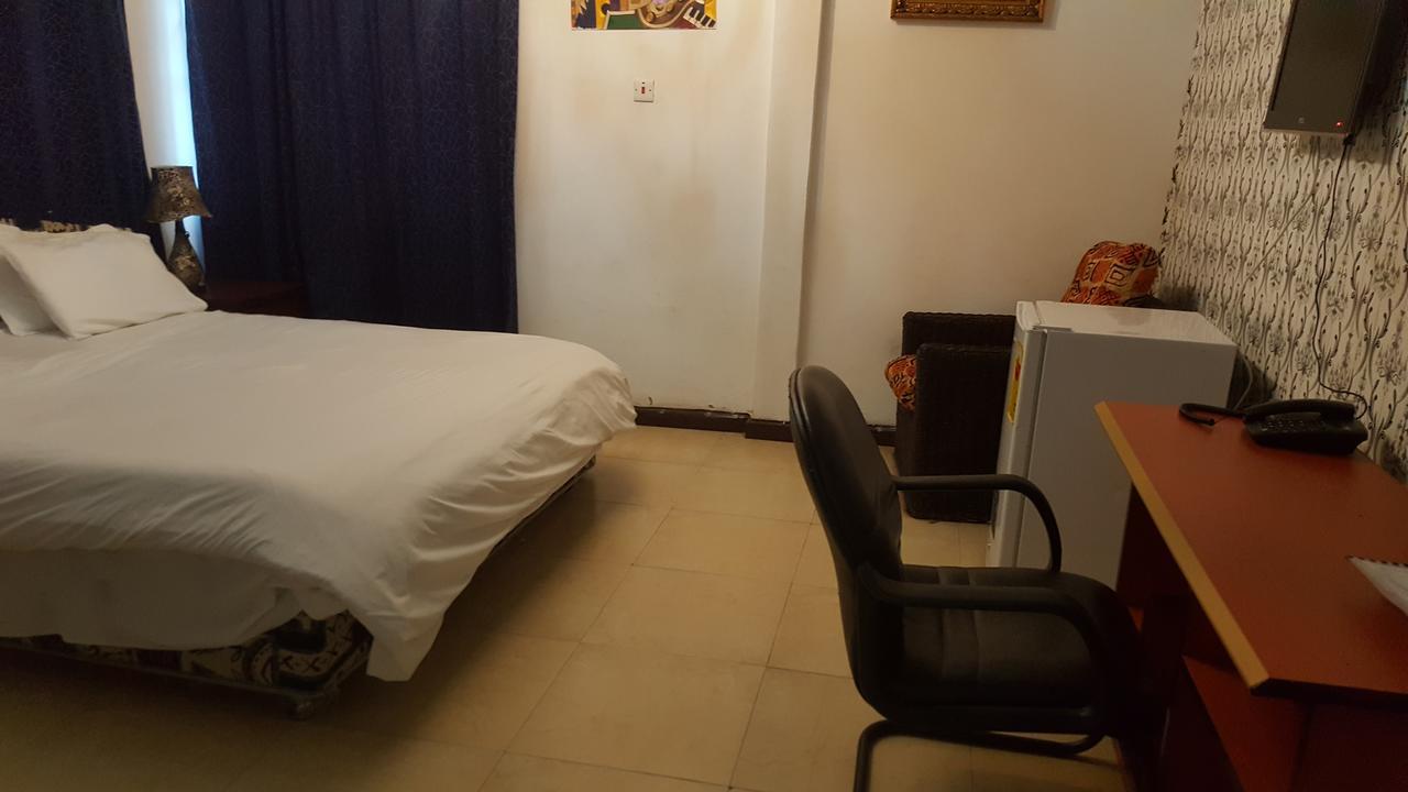 Tribeca Hotel Ghana Accra Bagian luar foto