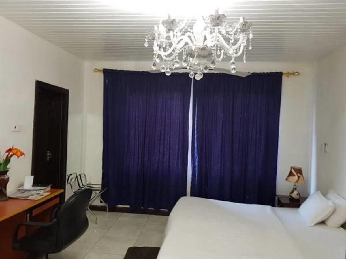 Tribeca Hotel Ghana Accra Bagian luar foto