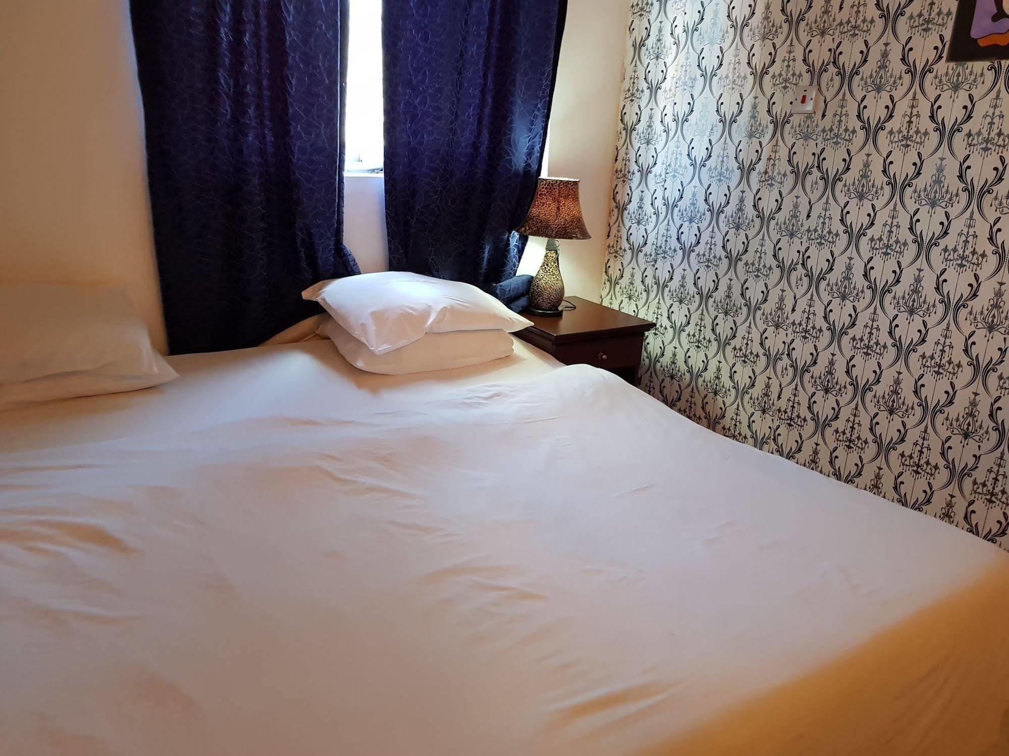 Tribeca Hotel Ghana Accra Bagian luar foto