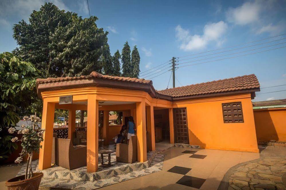 Tribeca Hotel Ghana Accra Bagian luar foto