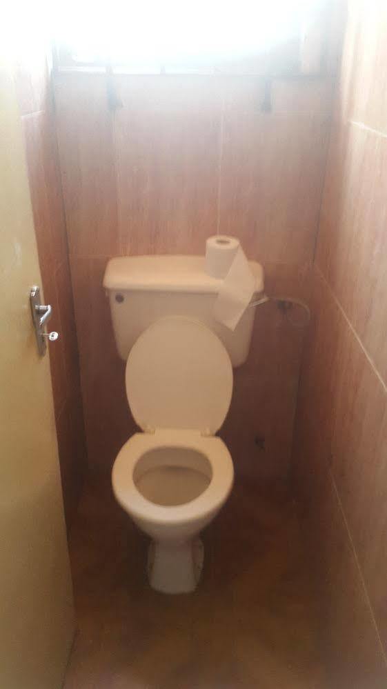Tribeca Hotel Ghana Accra Bagian luar foto